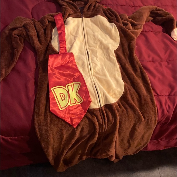 Wile E Coyote Space Jam Basketball Uniform - Picture 5 of 6